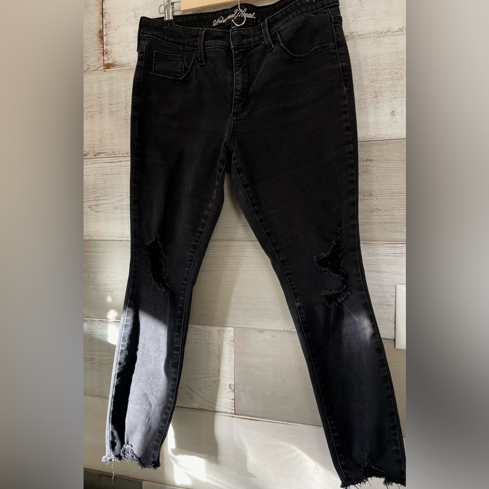 Universal Thread jeans
